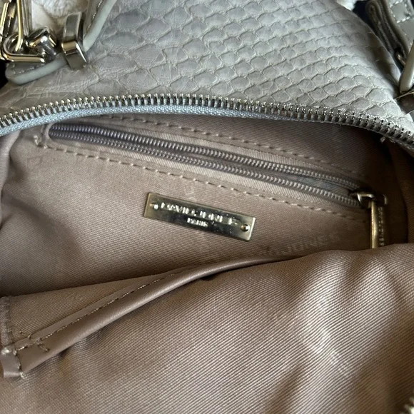 Small grey backpack - Picture 2 of 8